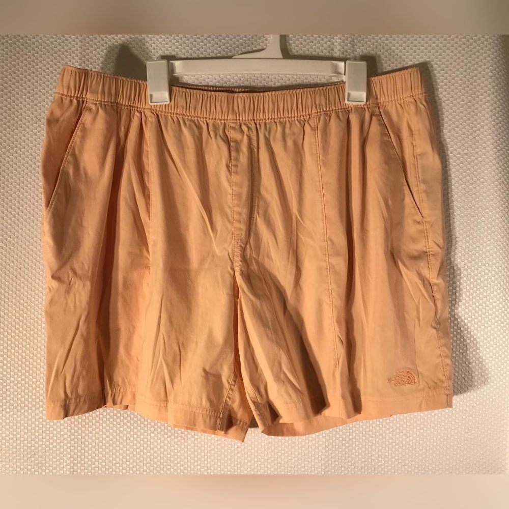 THE NORTH FACE Men's Peach Elastic Waist Shorts Zize XXL Made In HAITI